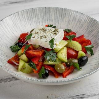 "Грецький" салат з фетою (390 г)