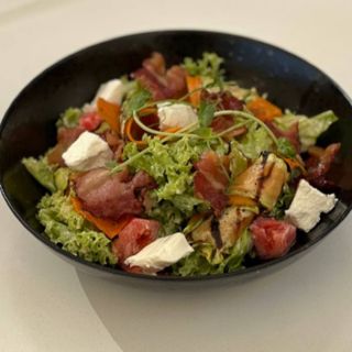 Салат з печеним гарбузом (200г)