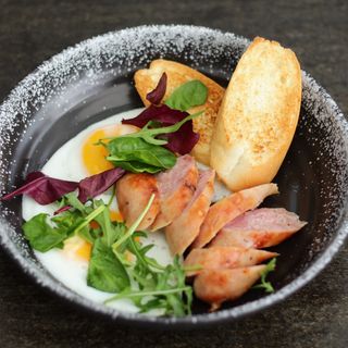 Оката яєшня з ковбасками (200г)