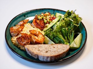 Сніданок з креветками 