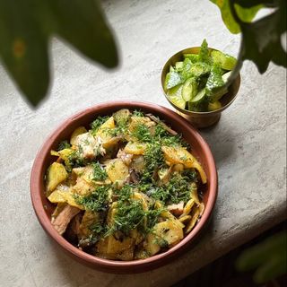 Смажена картопля по-домашньому з бочком та грибами 470г