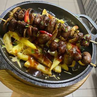 Шашлик з курячих сердечок і печериць