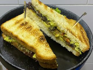 З гуакамоле та авокадо