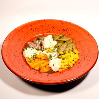 Салат з курячими сердечками
