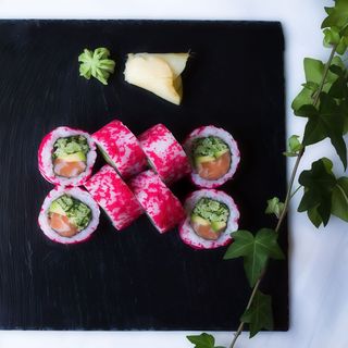 Каліфорнія з лососем в ікрі (280г)