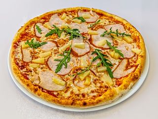 Піца Курка з ананасом (490г)