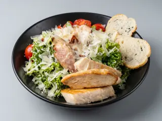 Салат Цезар з куркою (300г)