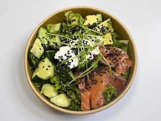 XL салат з лососем