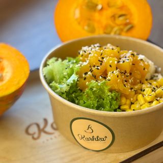 ХL боул з кіноа та гарбузом