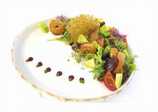 Салат з морепродуктами та авокадо (220г)