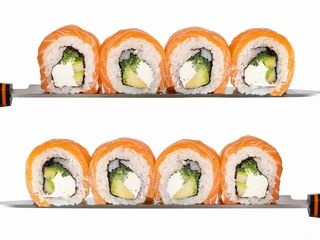 Філадельфія зі свіжим лососем (300г)