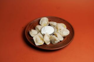 Пельмені по-домашньому (250/50г)