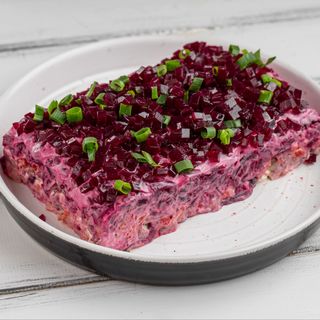 Салат Шуба з оселедцем Матіас (300 г)