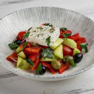 "Грецький" салат з фетою (390 г)