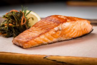 Філе лосося смажене (180гр)