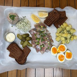 Великий оселедцевий сніданок (830г)