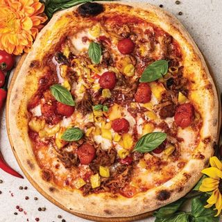 Піца з рваною свининою ананасом та перцем папероні(510г)