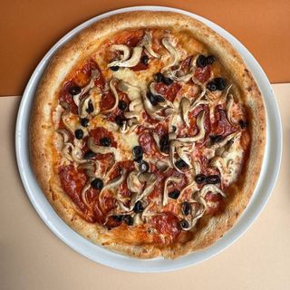 Піца Салямі гливи