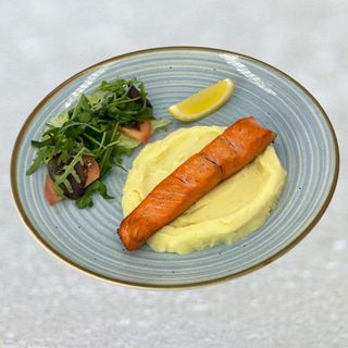 Лосось з картопляним пюре (280г)