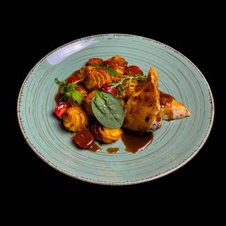 Курячий стейк з крокетами