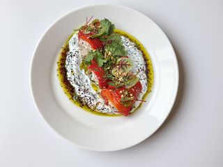 Запечений перець з сирно-горіховою начинкою