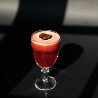 Горнятко кизилового чаю