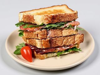 Сендвіч бріош з лососем