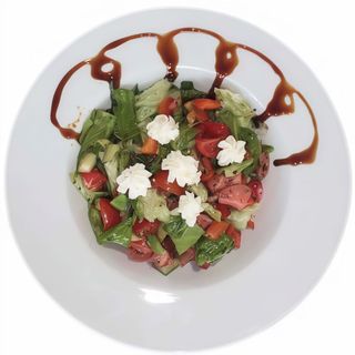 Салат з копченим лососем (200г)