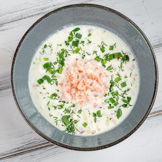 Окрошка з креветками