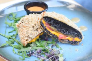 Суші-бургер з тунцем ( 220/30 гр)