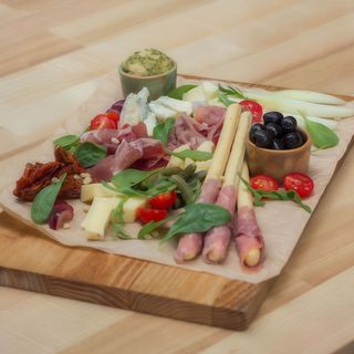 Тарілка Антіпасто (495г)