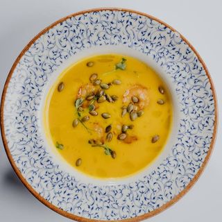 Гарбузовий крем-суп з креветками (300г)