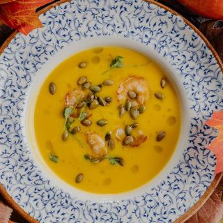 Гарбузовий крем-суп з креветками (300г)