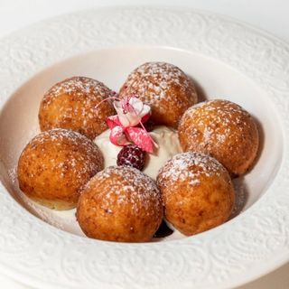 Сирні пончики (235г)