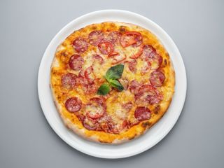 Піца КАПРЕЗЕ 33см.480гр