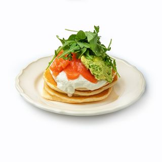 Панкейки з лососем та авокадо (380 г)