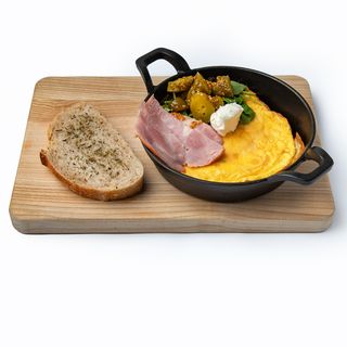 Запечений омлет з шинкою