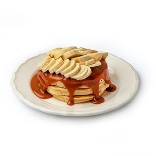 Панкейки з карамеллю та бананом