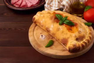 Закритий пиріг з  куркою (280)