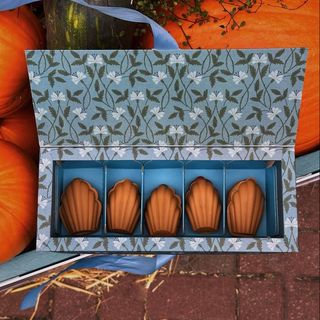 НАБІР КАРАМЕЛЬНИХ МАДЛЕНІВ