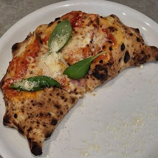 CALZONE