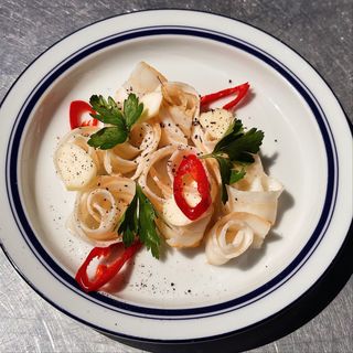 ЗАКУСКА "САЛО З ЧАСНИКОМ ТА ЧИЛІ" ДО БОРЩУ (70г)