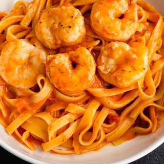 Удон по сингапурськи з креветками