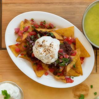 Начос з чилі конкарне