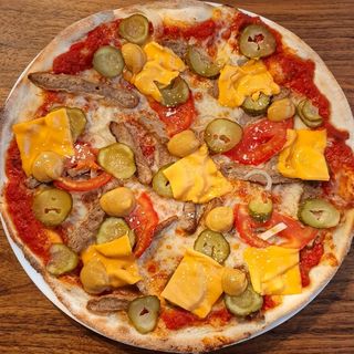 Піца Чізбургер*