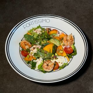 Салат з хурмою та стачателою