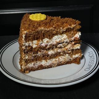 Торт «Медовик» 