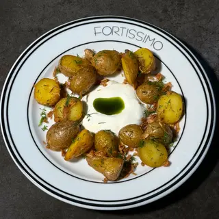Картопля печена зі сметаною та цибулею фрі