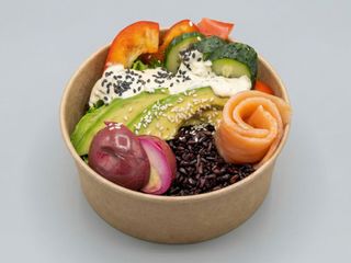 Поке - рис чорний, лосось, авокадо, овочі, яйце ( 250г)