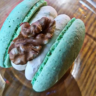 Макарон груша Дор-Блю